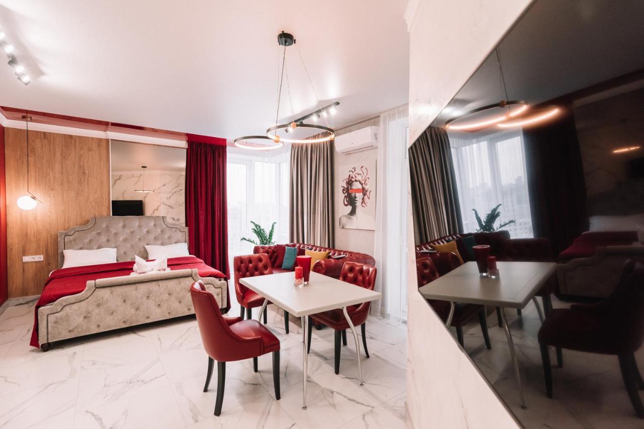 Royal Tower Vip Smart Apartments 4 키예프 외부 사진